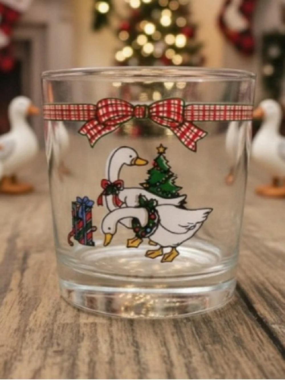 Holiday Goose Glass Tumbler - Festive White Design